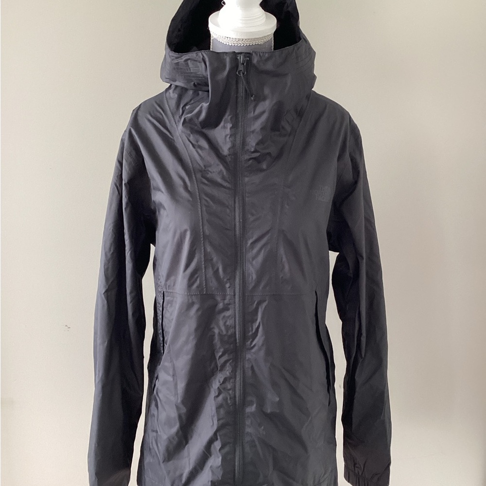 Like New…North Face Women’s Black Hooded Jacket (medium)